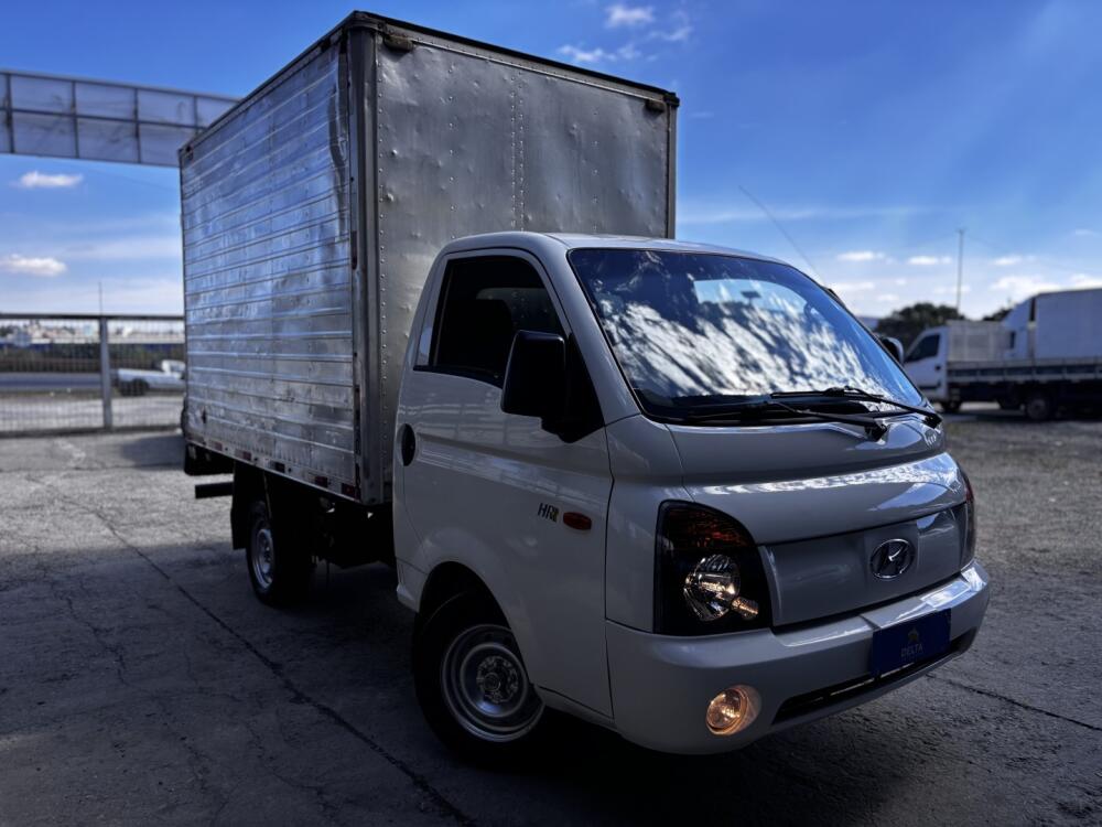 Hyundai HR