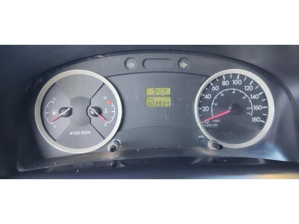 Hyundai HR