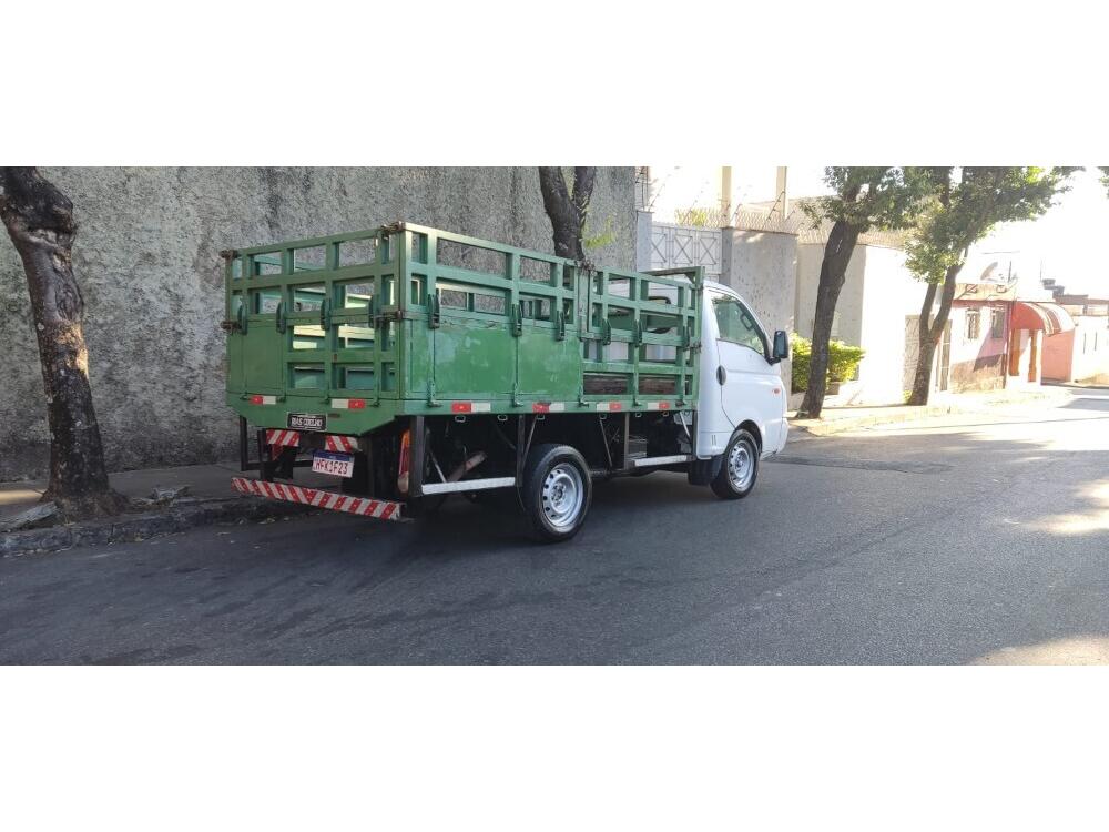Hyundai HR