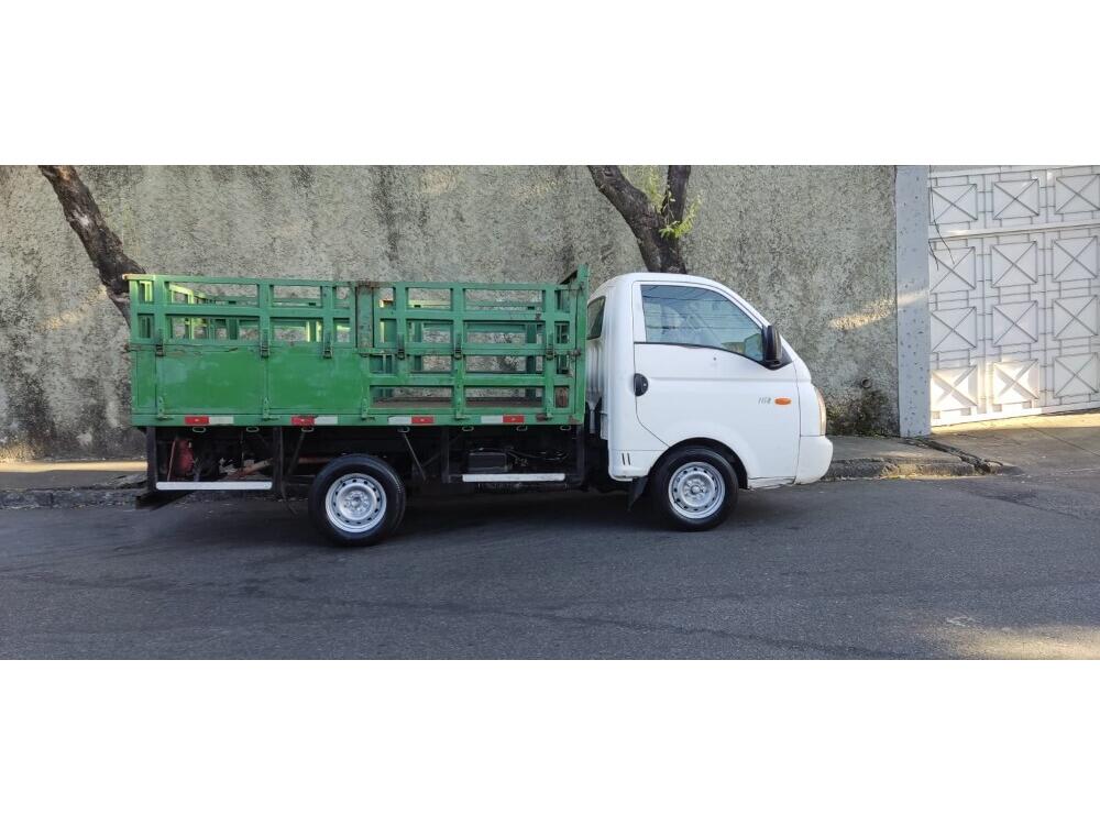 Hyundai HR
