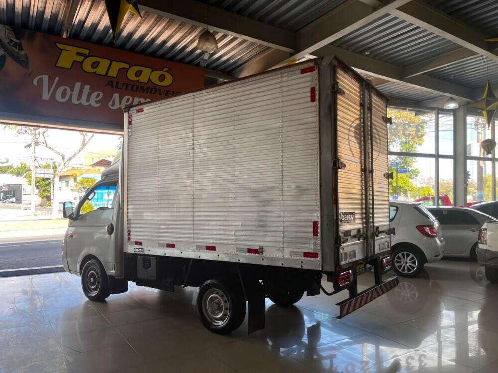 Hyundai HR