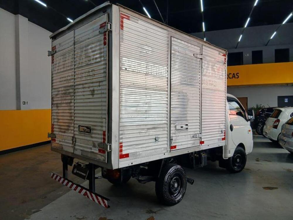 Hyundai HR