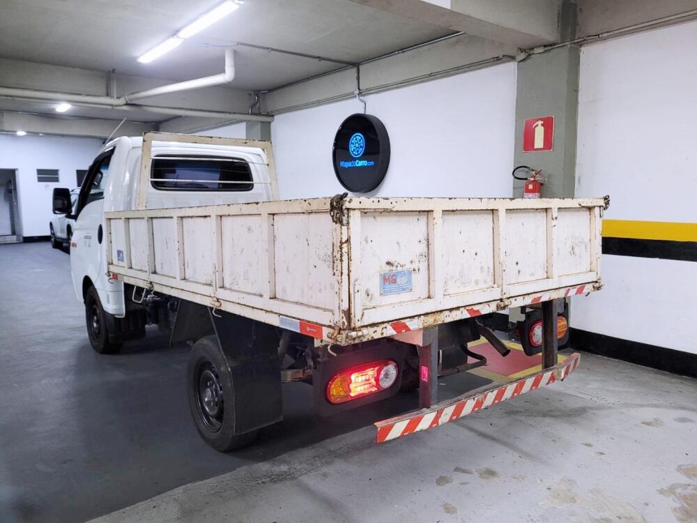 Hyundai HR