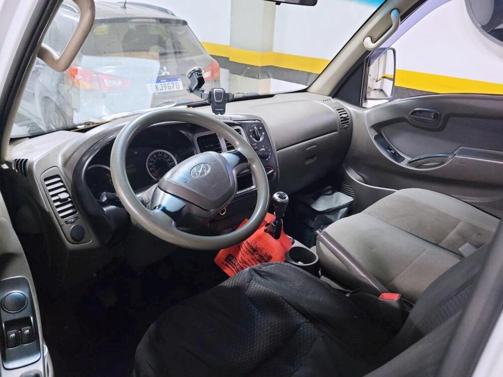 Hyundai HR