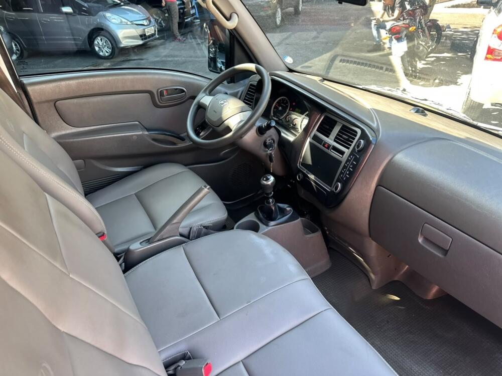 Hyundai HR
