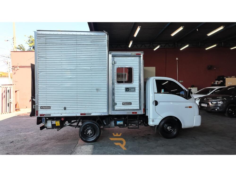 Hyundai HR