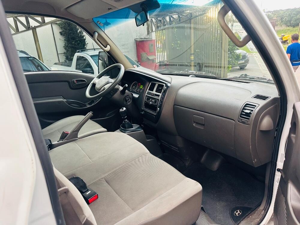 Hyundai HR