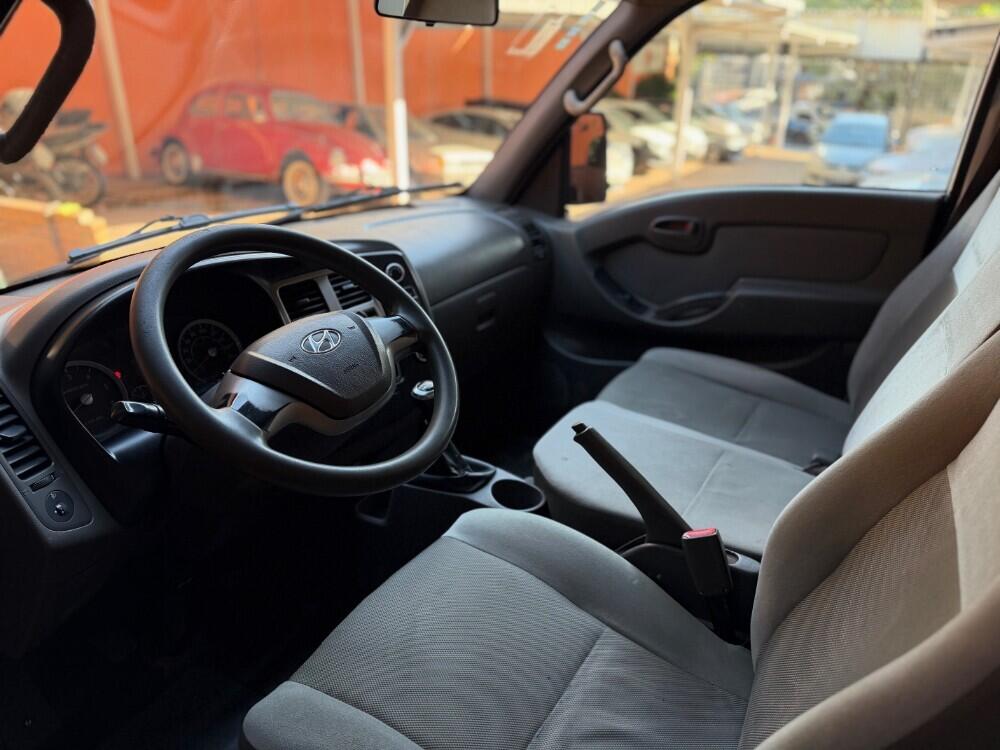 Hyundai HR