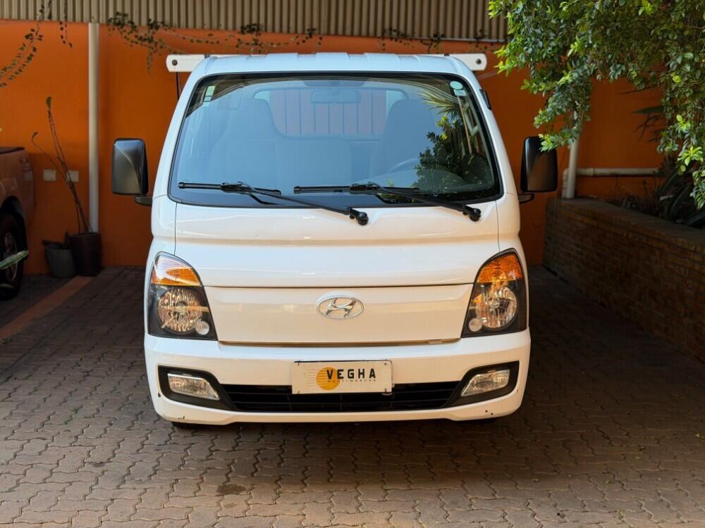 Hyundai HR