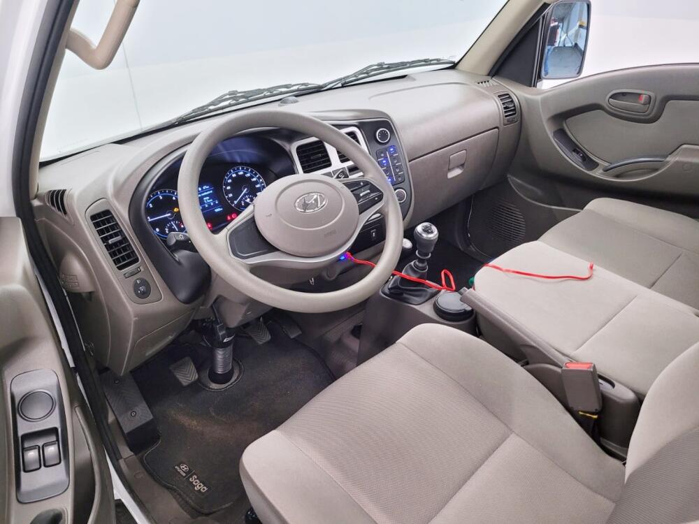 Hyundai HR
