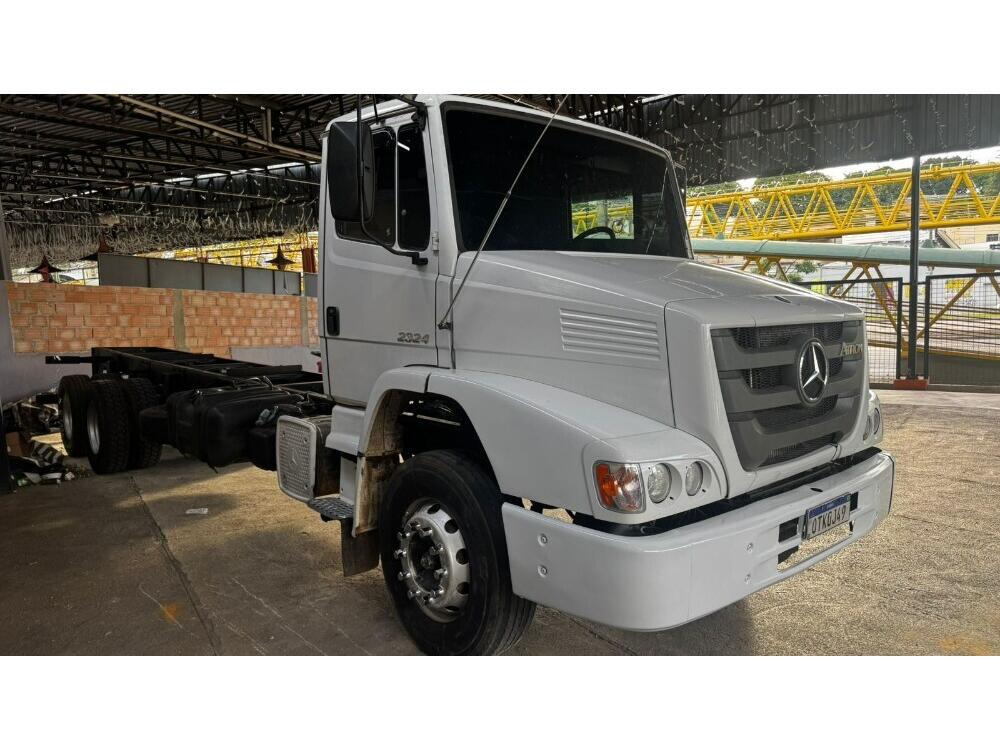 Mercedes Benz MB 2324 Atron