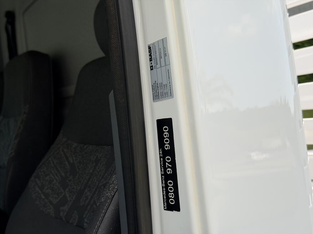 Mercedes Benz MB 815 Accelo