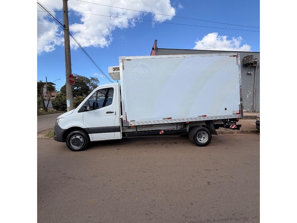 Mercedes Benz Sprinter 311