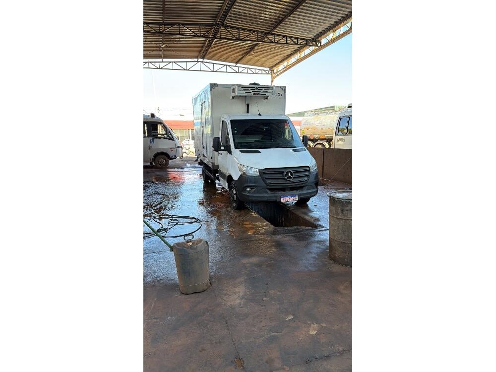 Mercedes Benz Sprinter 311