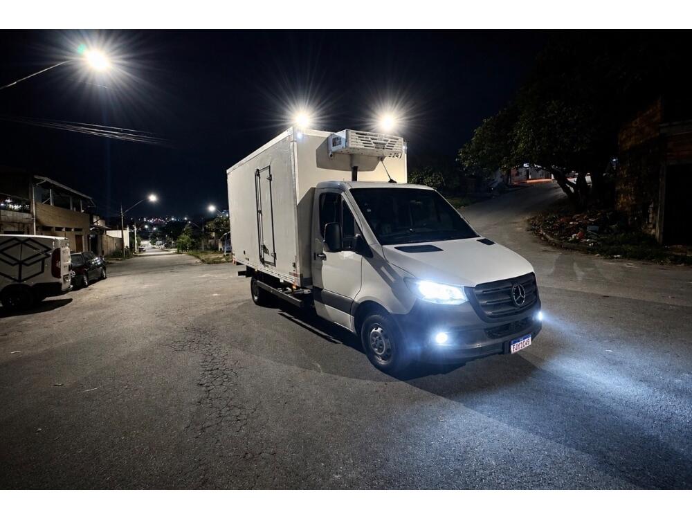 Mercedes Benz Sprinter 311