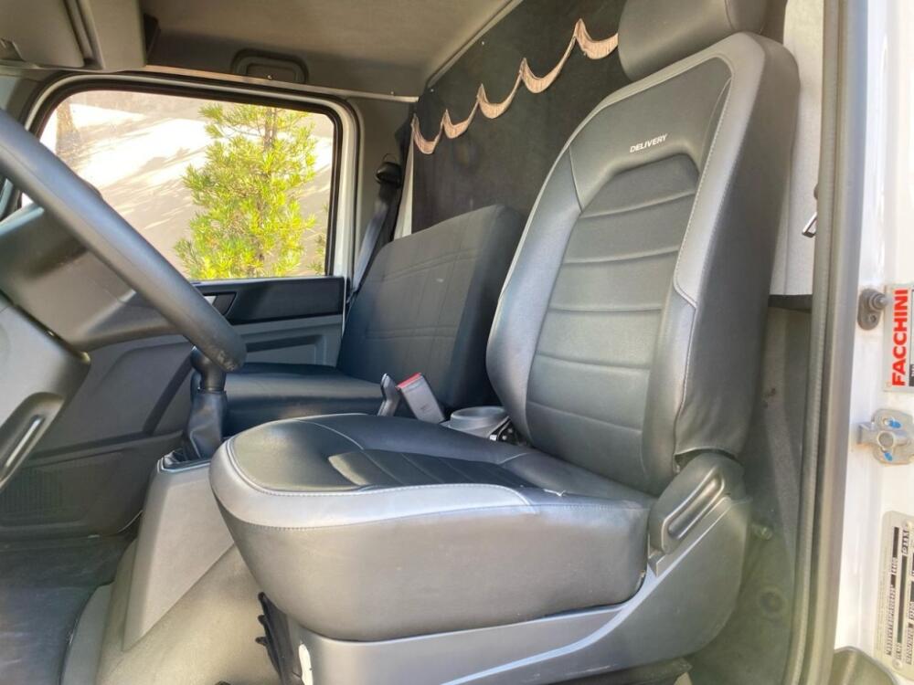 Volkswagen 11-180