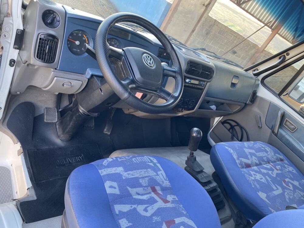 Volkswagen 8.150