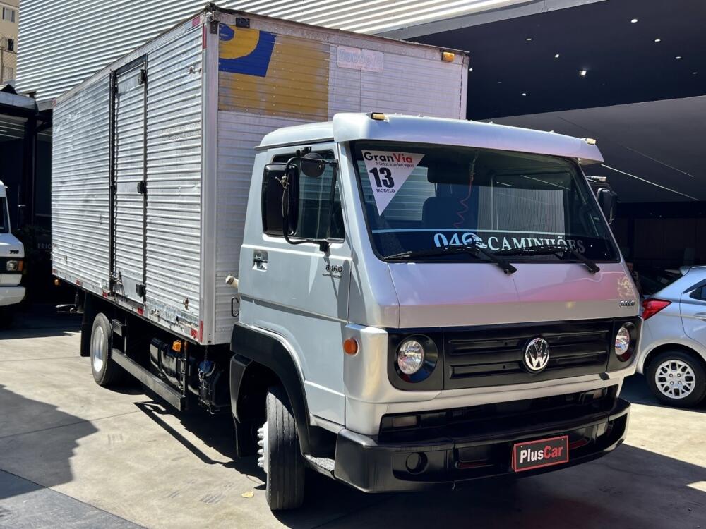 Volkswagen 8.160