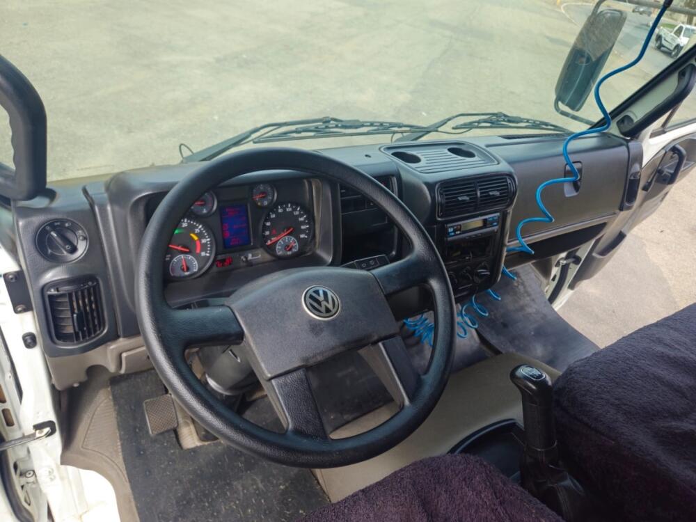 Volkswagen 8.160